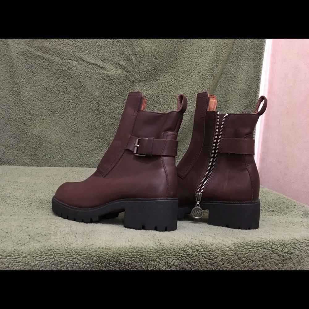 Brown boots